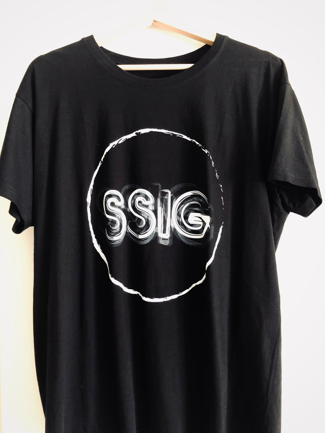 SSIG T-SHIRT (BLACK)